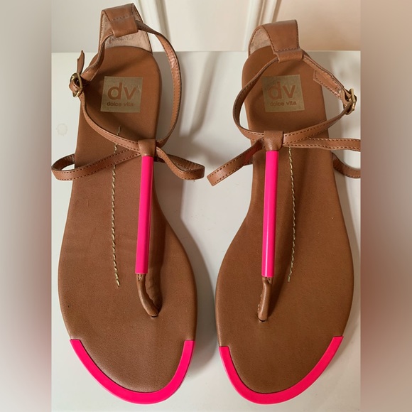 Sandals- DV - Picture 2 of 3